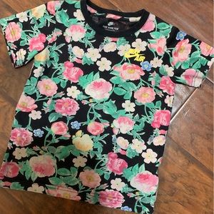 NIKE Boys Medium Flower shirt